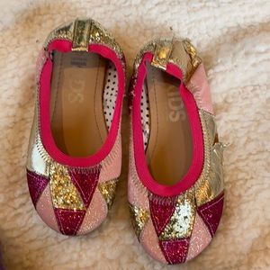 Cotton on kids size 13 Mary Janes